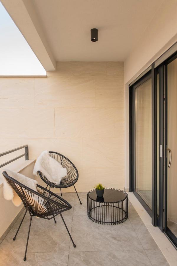 Villa Magna Luxury Apartments Murter Exterior foto